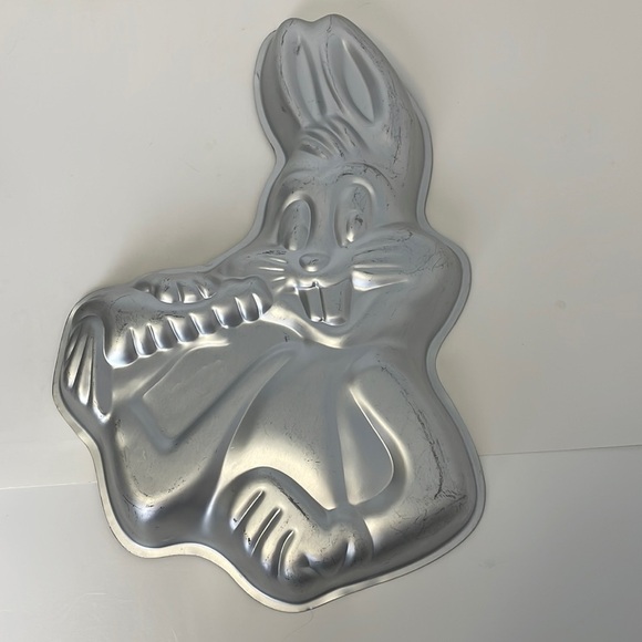 Bugs Bunny Cake Pan 1978 Warner Bros. Wilton - Picture 7 of 10